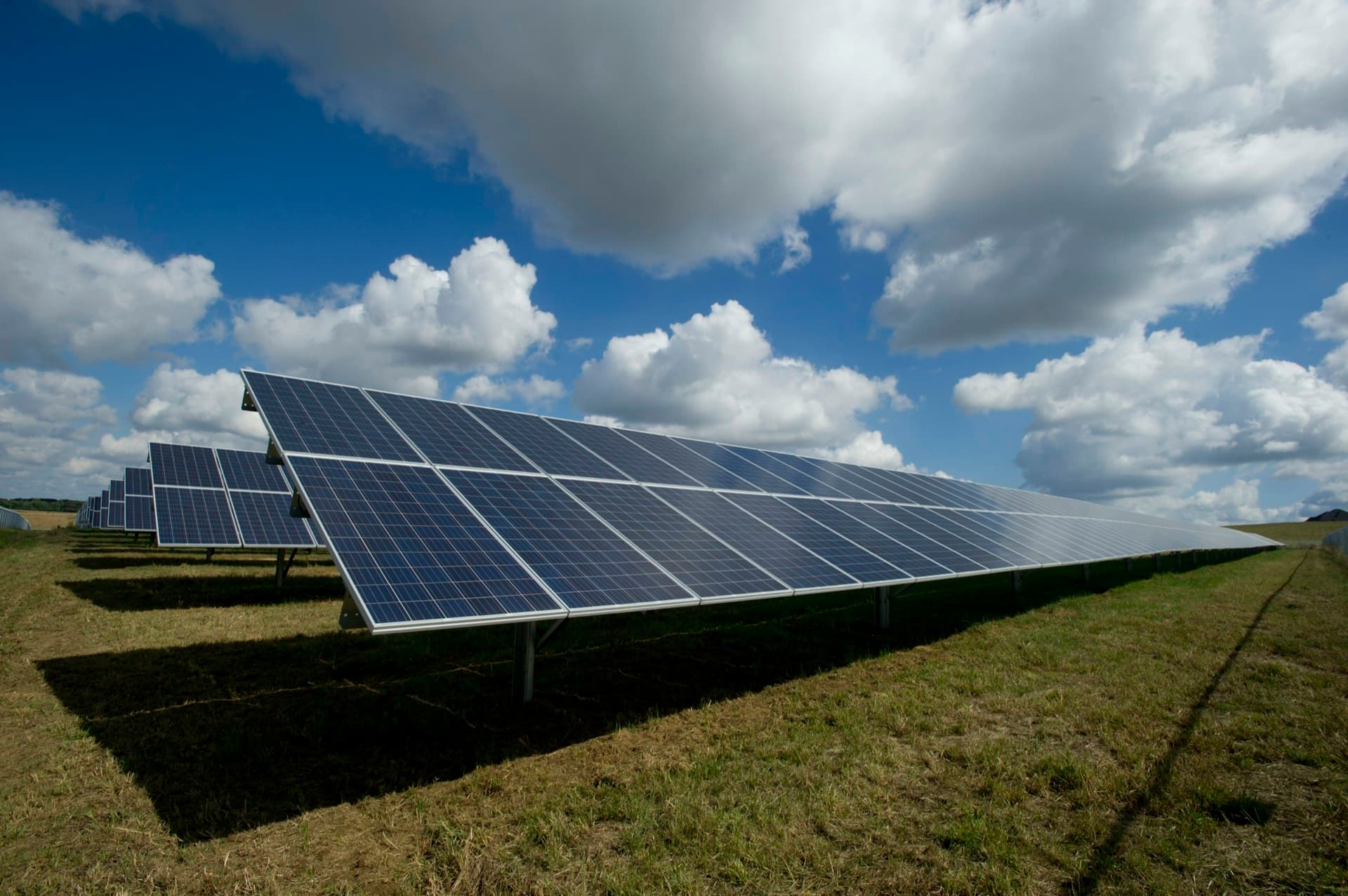 Fotovoltaické panely na střeše - Innovation Now